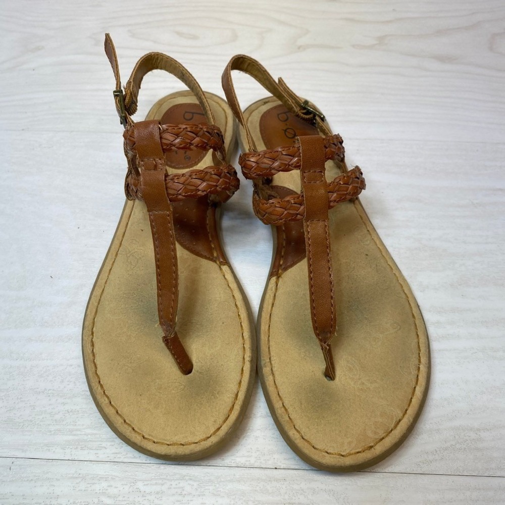 B.O.C. Womens 7 M Sandals Thong Braided Ankle Strap Tan Faux Leather Flat Boho